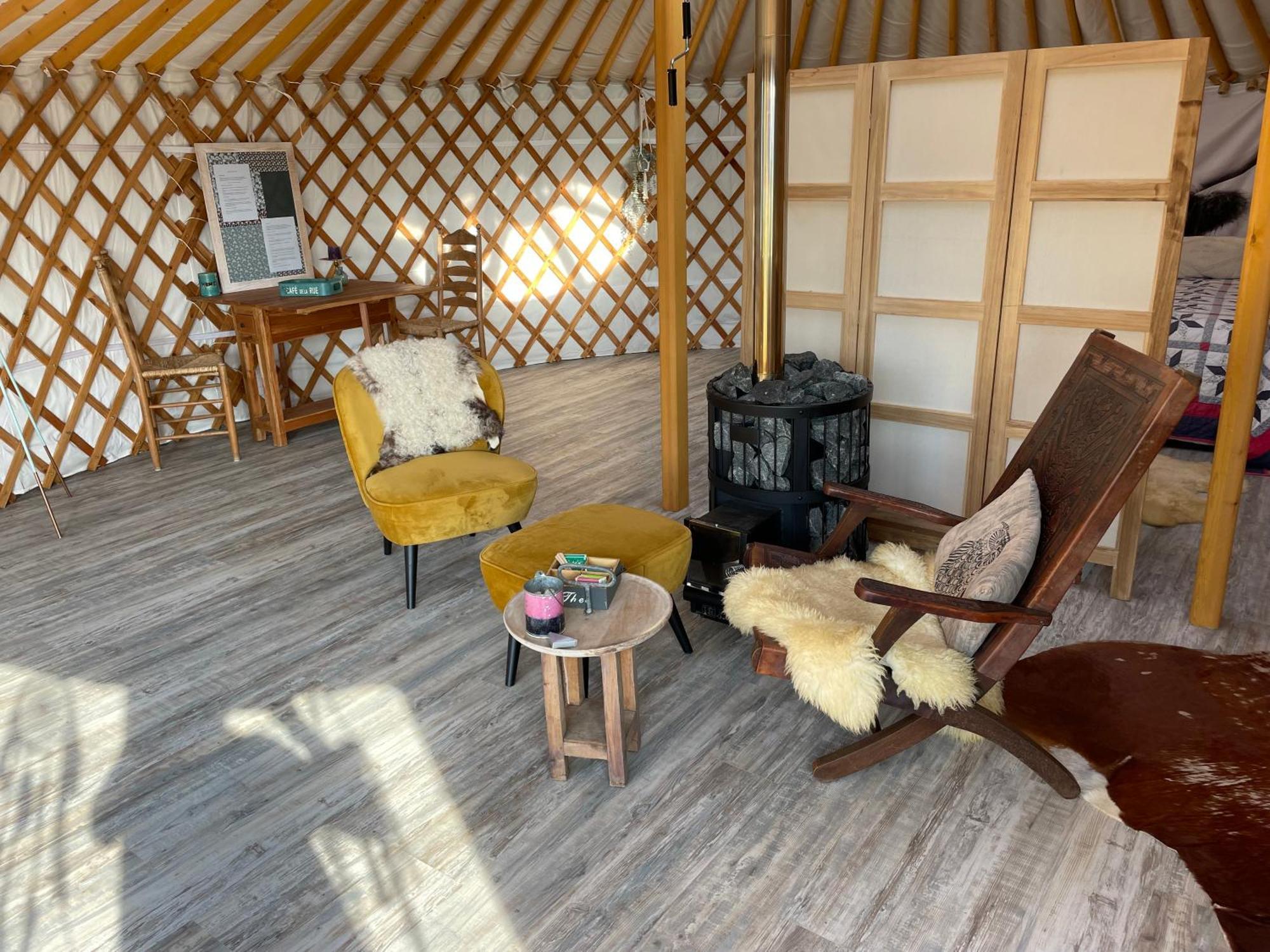 Luxe Yurt Hotell Koudekerke Exteriör bild